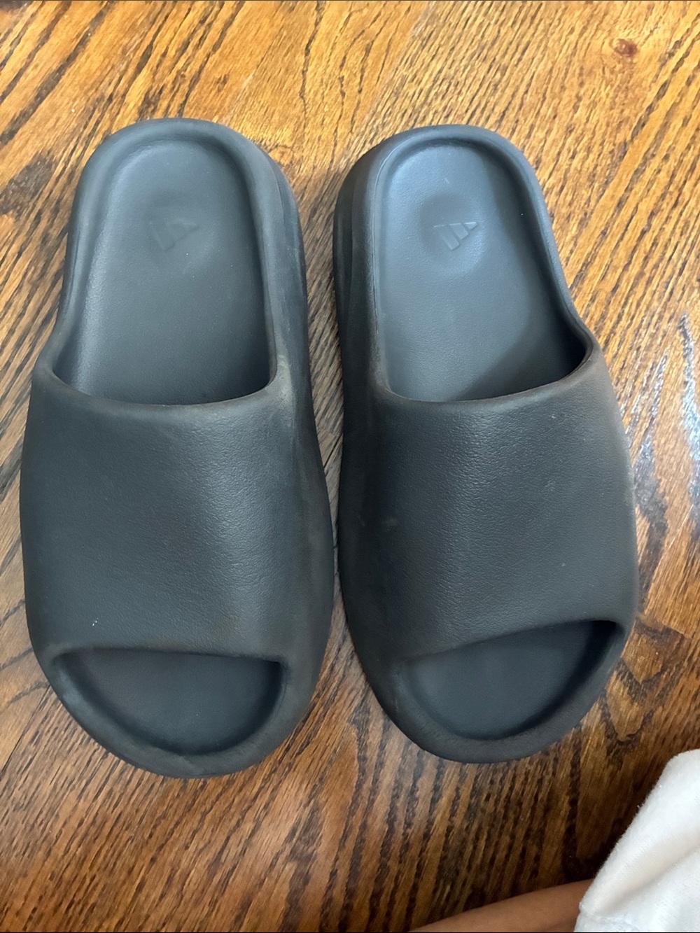 Adidas Yeezy Slides